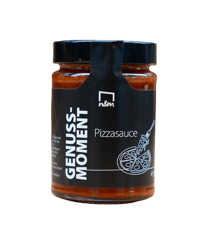 RASTA Pizzasauce vor weißem Hintergrund, Aufschrift "Genussmoment"