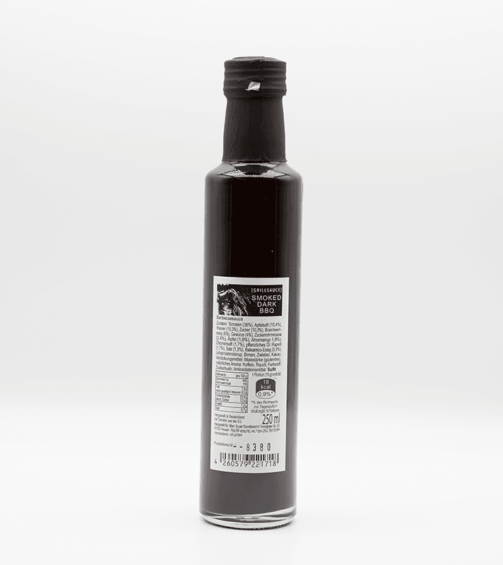 Dunkle BBQ-Sauce in einer 250 ml Flasche mit schwarzem Verschluss und Etikett, das den Geschmack "Smoked Dark BBQ" beschreibt.